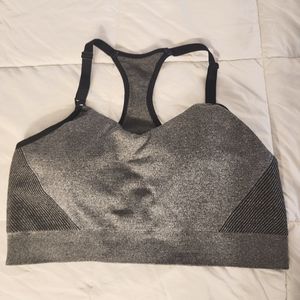 Maternity/Nursing lightly lined Yoga Bra by Auden. Gray and Black. Large.